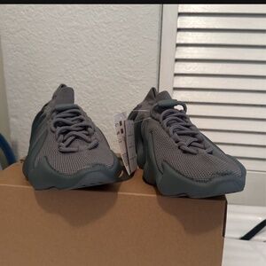 Yeezy 450